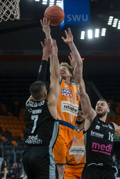 疑是本场比 疑是本场比