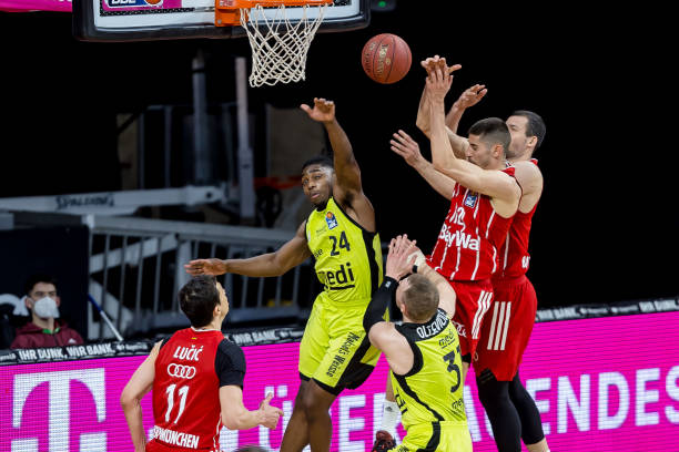 一步走入中 一步走入中